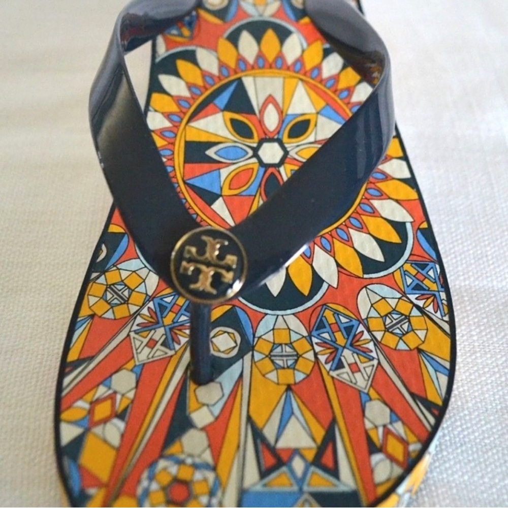 Tory Burch Psychedelic Geo Carved Wedge 8 - Picture 2 of 6